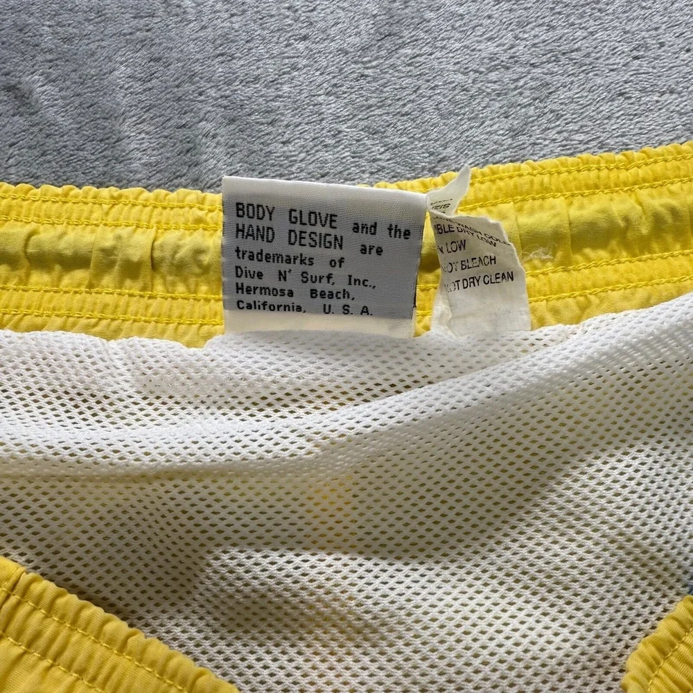 vintage body glove swim trunks size Large Y2K